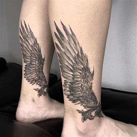 hermes wings on feet